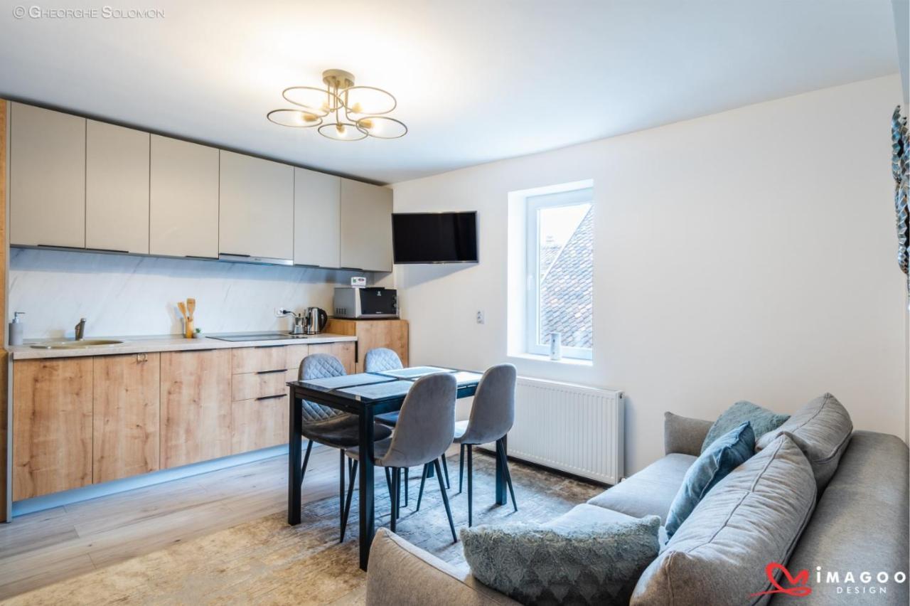 Long Street Suites Брашов Экстерьер фото